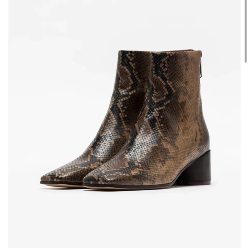 NEW MM6 Maison Margiela leather snake boots sz 40 (9us) round heel